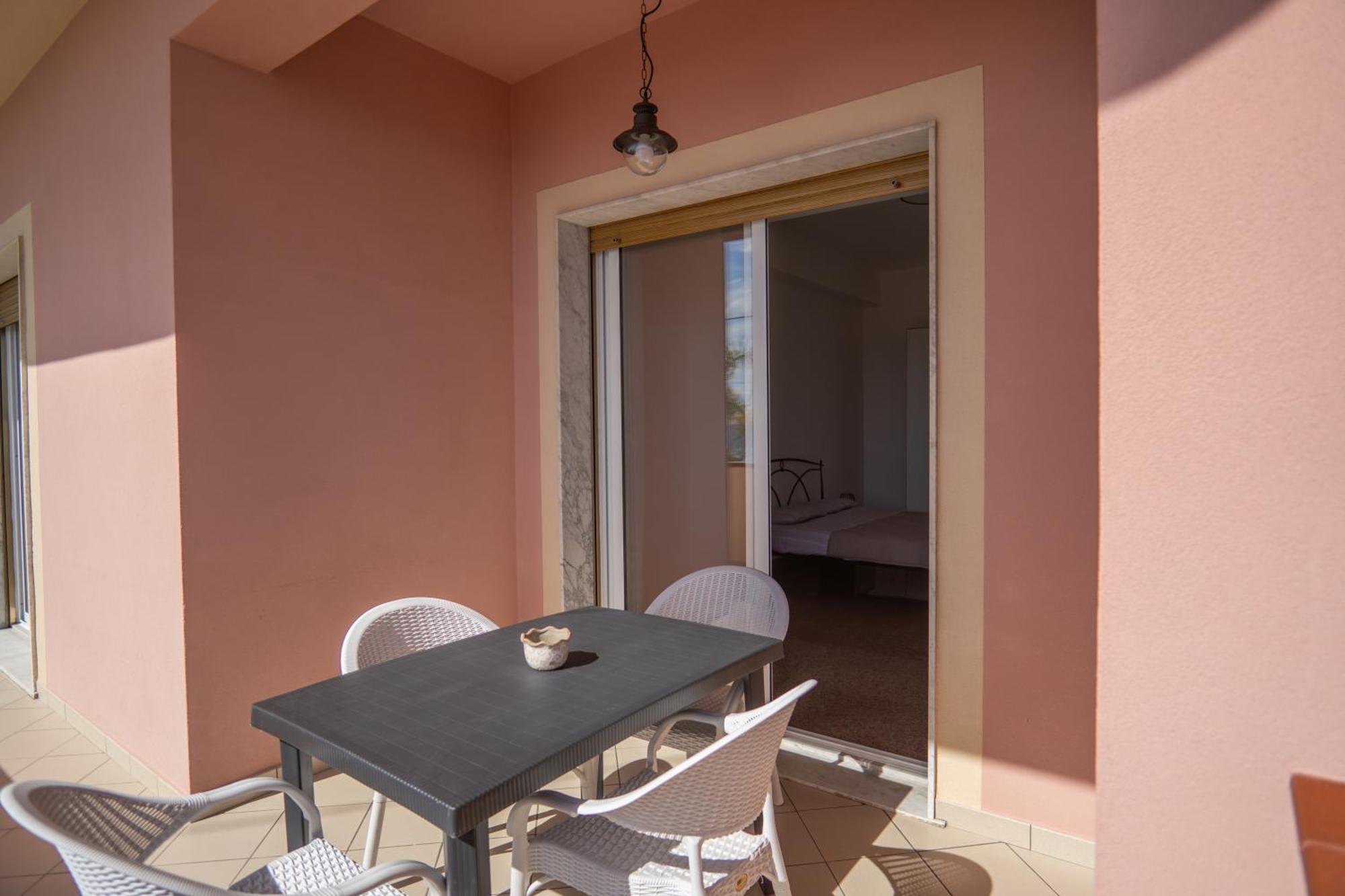 Ferienwohnung Casa Erika Bova Marina Exterior foto