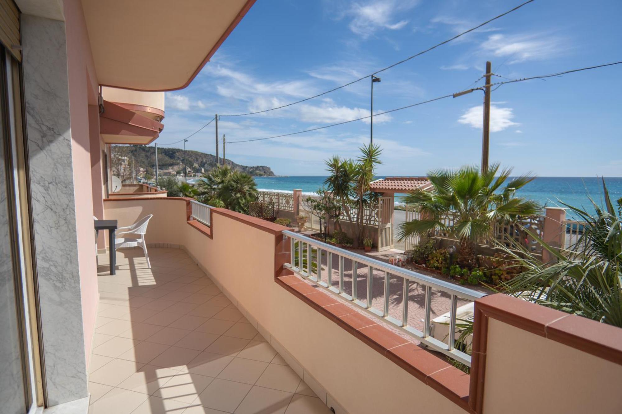 Ferienwohnung Casa Erika Bova Marina Exterior foto